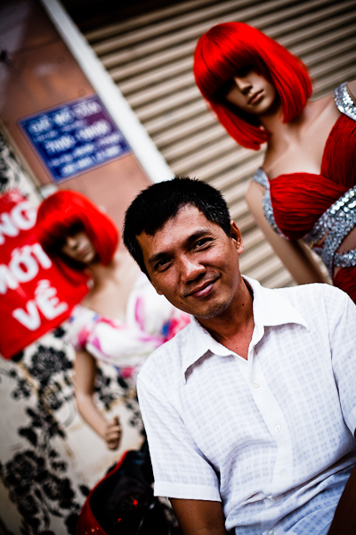 vietnam_saigon_redheads